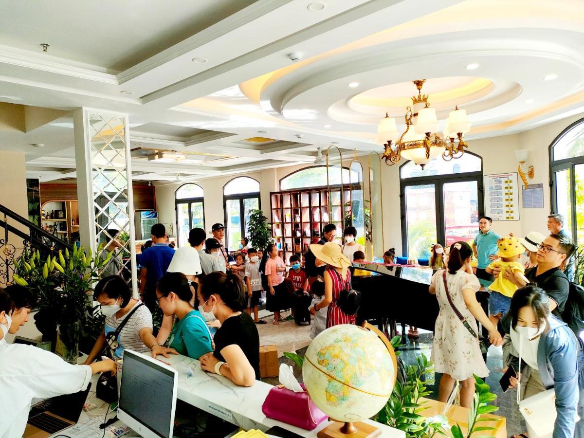 Halong Lavender 4*